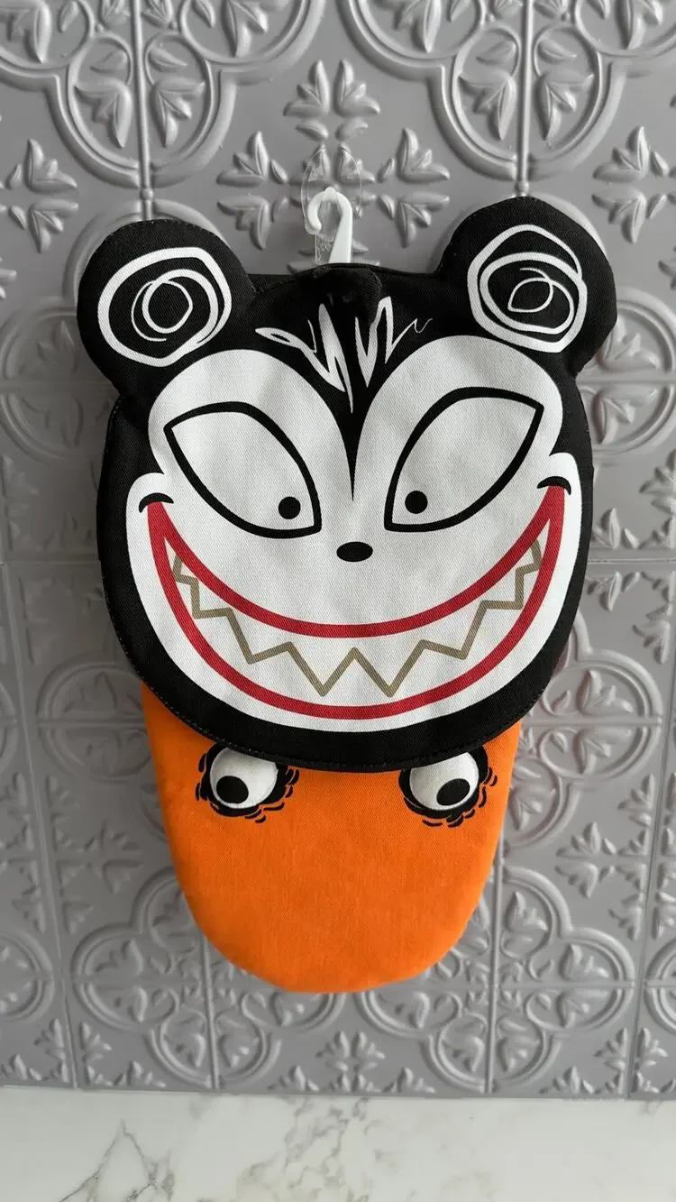 Disney Parks Nightmare Before Christmas Potholder Oven Mitt Set NWT